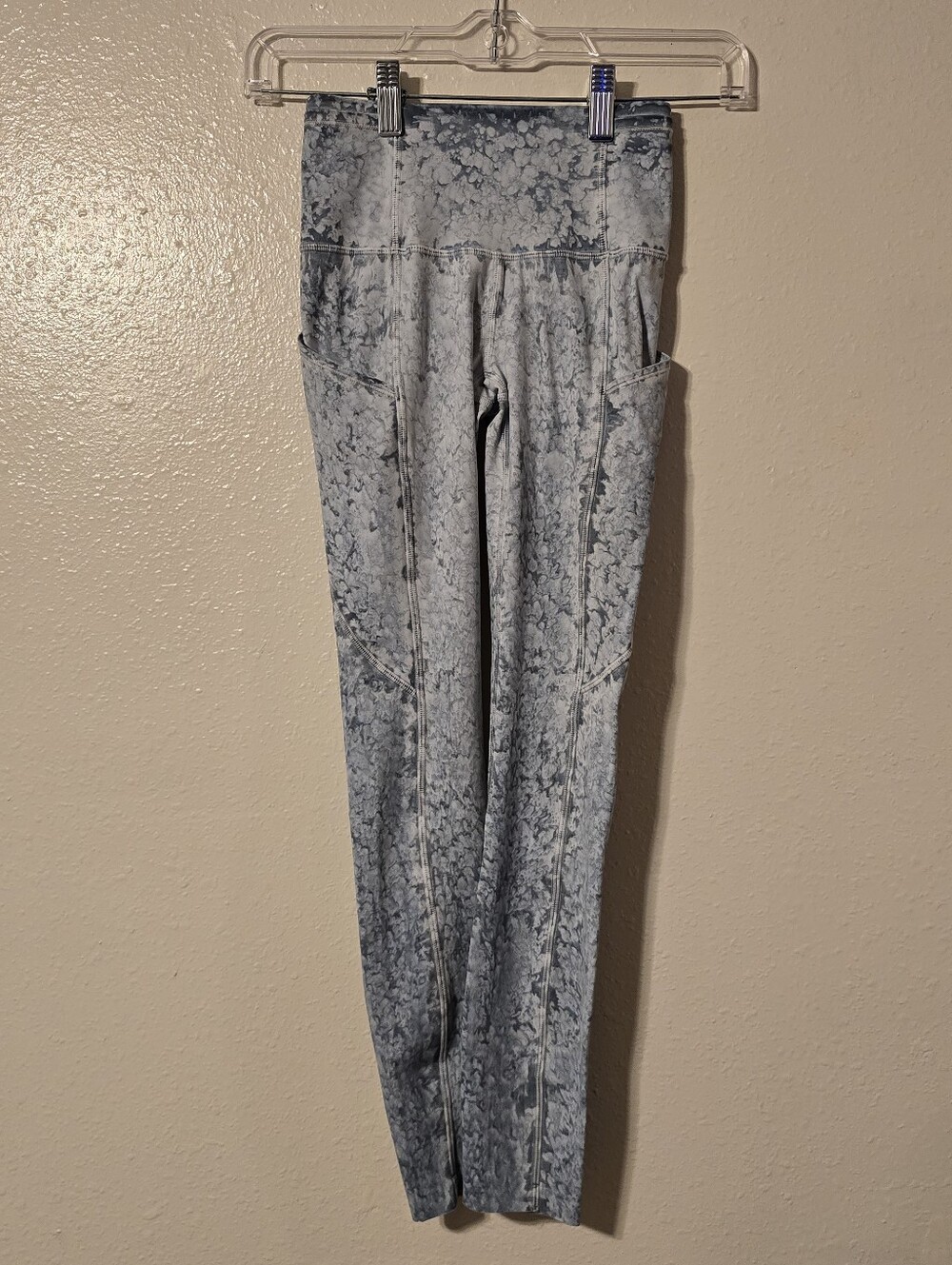 Lululemon Invigorate HR Crop 23" Size 0 NWOT Shapeshifter Flux Blue Multi